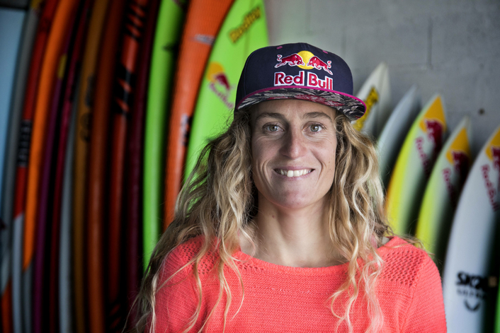 Justine Dupont surfed "the greatest wave of her life" in Nazaré