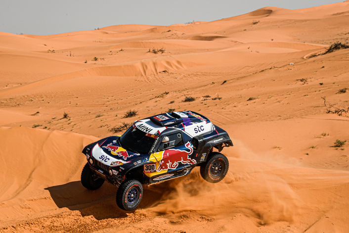 Rookie Quintero captures first Dakar stage win to go third overall