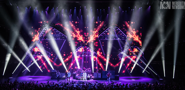 Bobby Grey Delivers for Rock Band 311’s Concert Marathon in Las Vegas with Claypaky’s Versatile Mythos 2 Fixtures