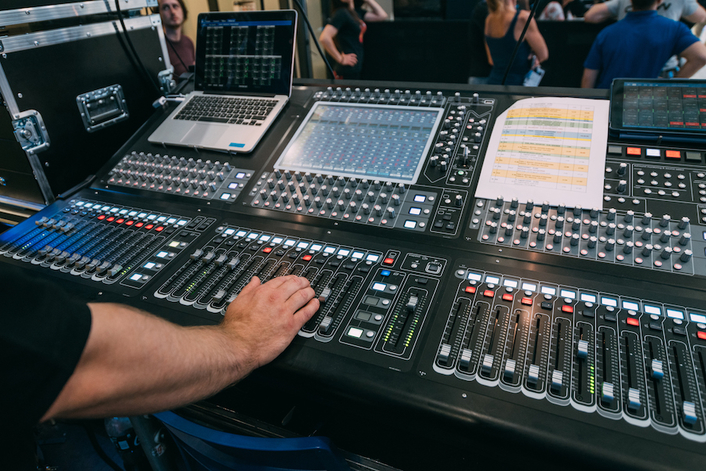 DiGiCo SD10 provides failsafe control for  Hungarian FINA World Championships