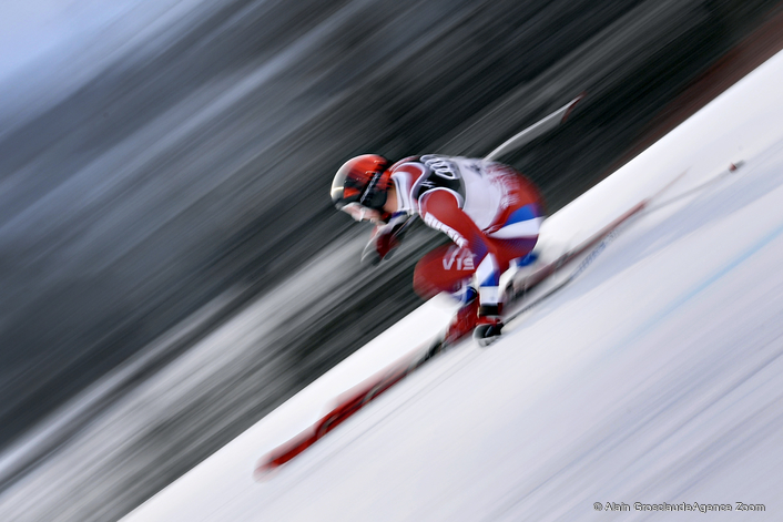 Dominant Paris closed ranks and claimed super G gold in Åre