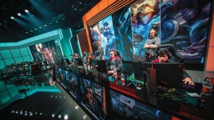 How League of Legends rose to the top of professional esports