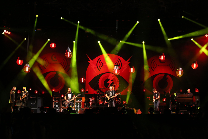 Clay Paky Scenius Moving Head Spots Join Pearl Jam Tour