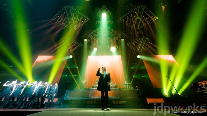 Philips Lighting creates a theater of light for Trans-Siberian Orchestra