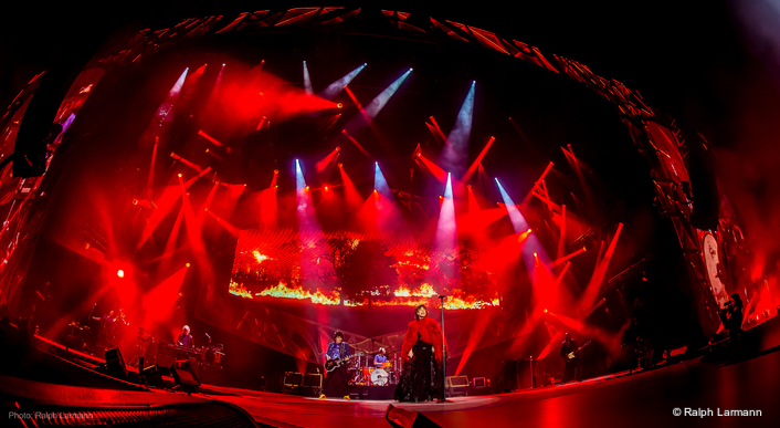 Upstaging, Inc., headquartered in Sycamore, Illinois, supplied the theatrical lighting and equipment trucking for the tour